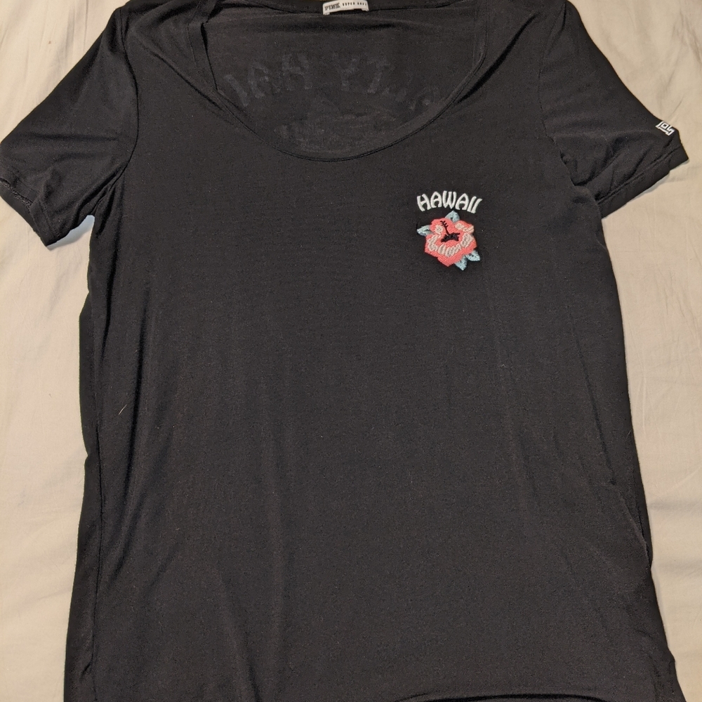 Victoria Secret PINK t-shirt